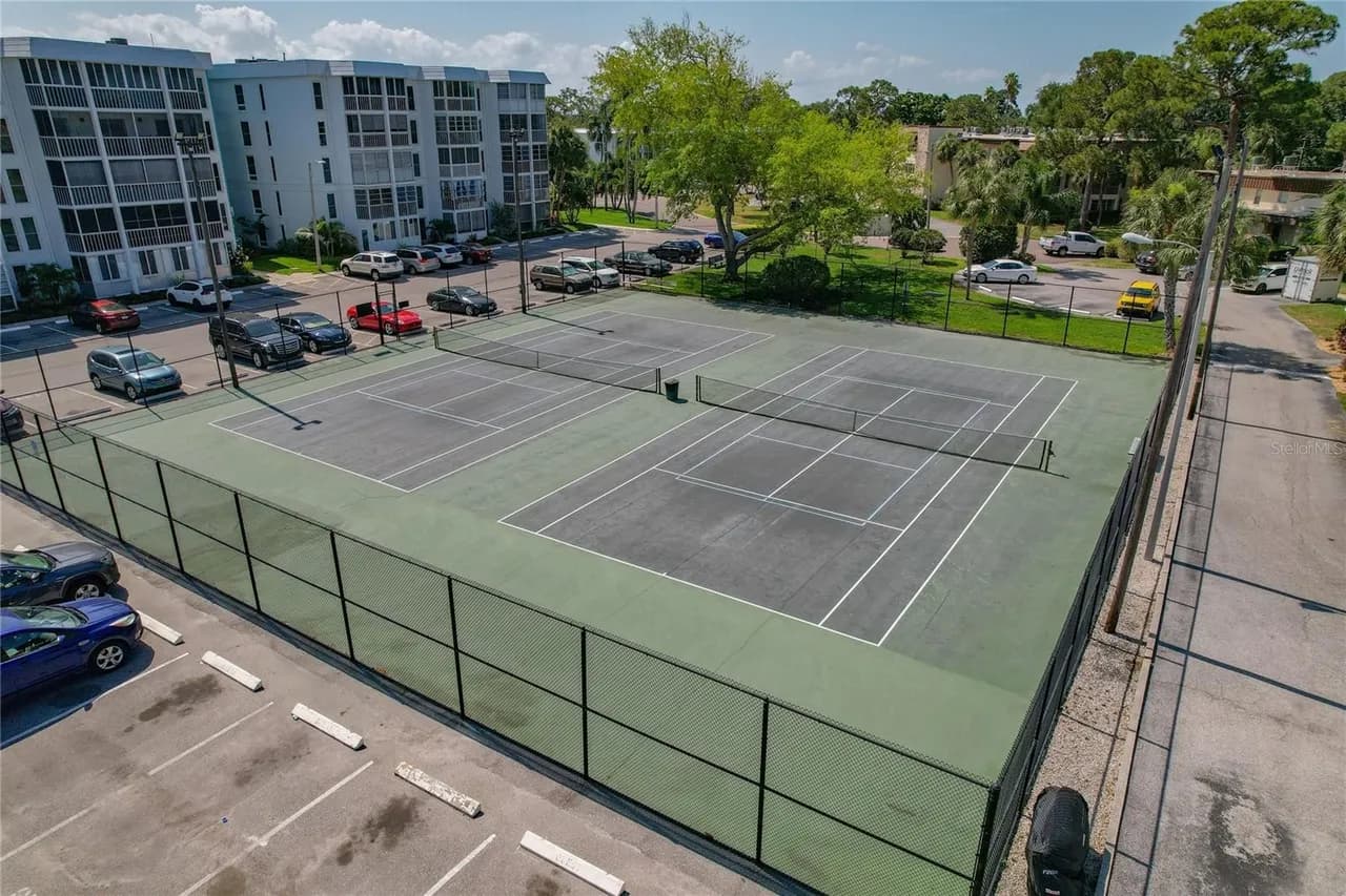 Tennis & Pickleball